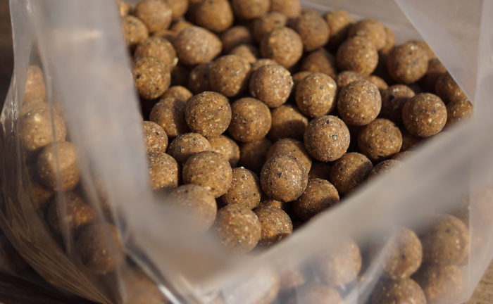 Die Fermented Tigernut Enzym Boilies sind extrem fängige, enzymatisch aufgeschlossene Kohlenhydratboilies für Karpfen.